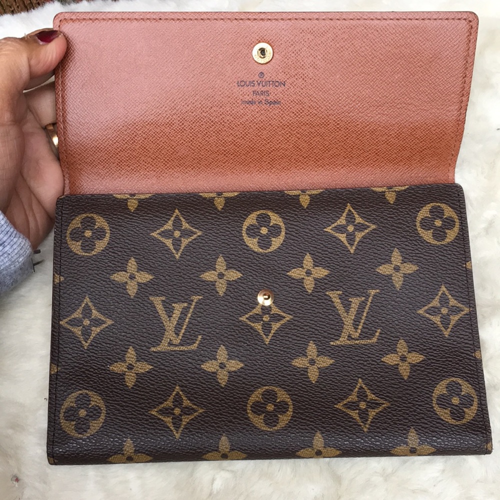 Louis Vuitton Wallet - Picture 5 of 14